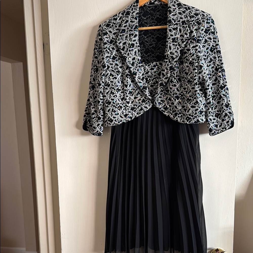 R&M Richards Black and White Lace Dress